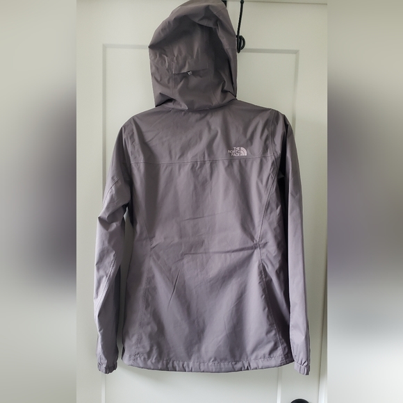 Th North Face DRYVENT lightweight rain Jacket with hood - Picture 3 of 8